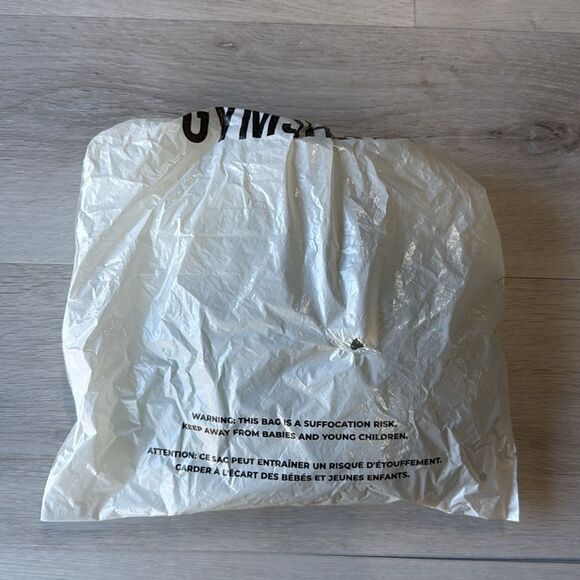 GYMSHARK VITAL SEAMLESS T-SHIRT
Regular Fit Green Large NWT in packaging - Picture 5 of 6